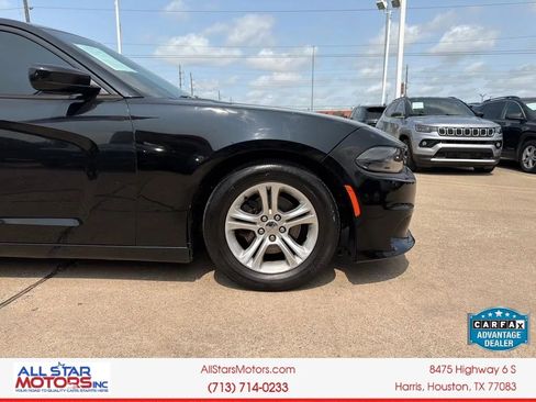 Used 2017 Dodge Charger SE w/ Popular Equipment Group RWD image 5