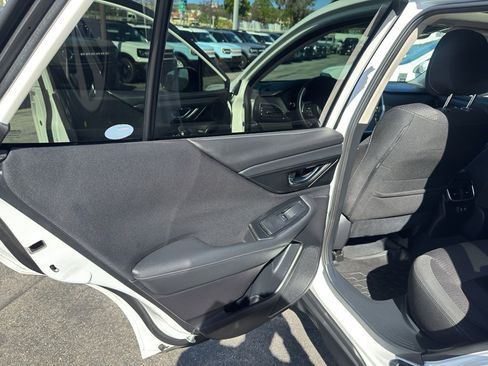 Used 2022 Subaru Outback Premium image 15