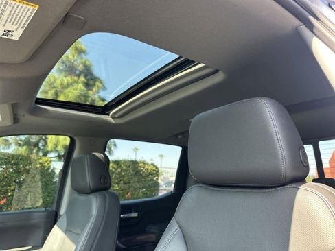 Used 2021 Chevrolet Silverado 1500 LTZ w/ LTZ Premium Package image 32