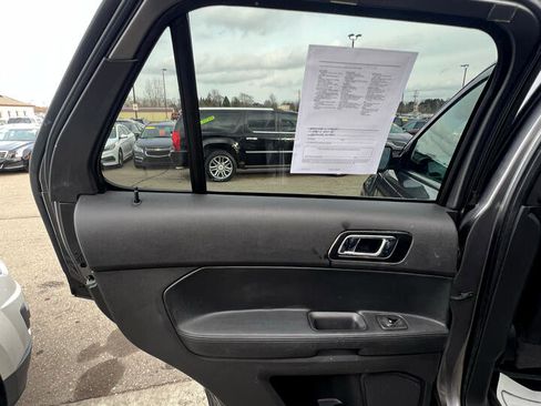 Used 2012 Ford Explorer XLT image 12