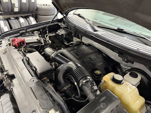 Used 2013 Ford F150 Platinum image 34