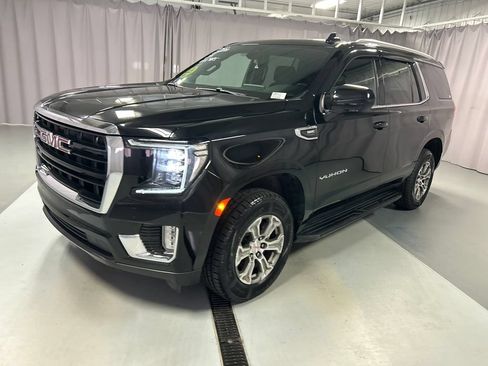 Used 2022 GMC Yukon SLE AWD/4WD image 3