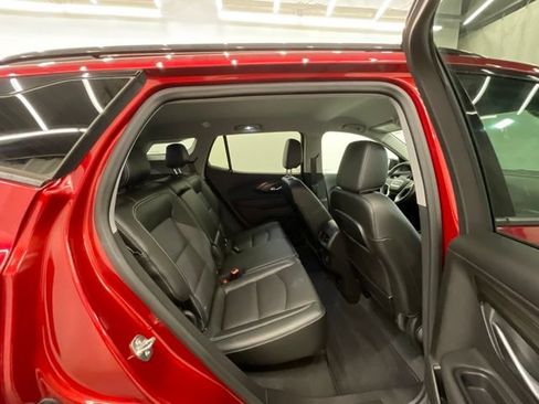 Used 2024 GMC Terrain SLT w/ Elevation Edition AWD/4WD image 25