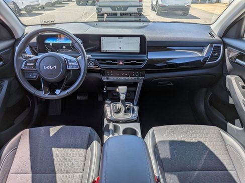 Used 2024 Kia Seltos S image 7