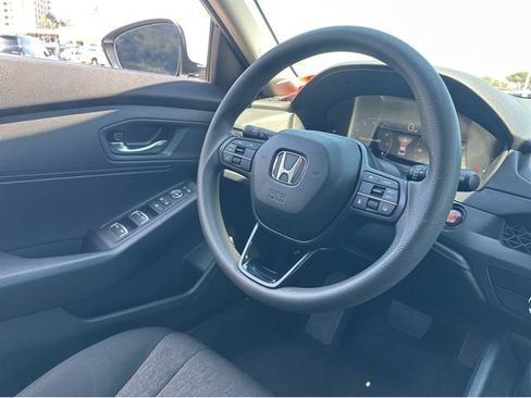 Used 2023 Honda Accord LX image 18