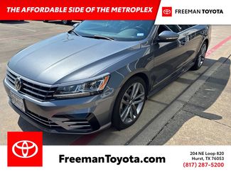 Used 2017 Volkswagen Passat 1.8T R-Line w/ R-Line Lighting Package FWD video 1