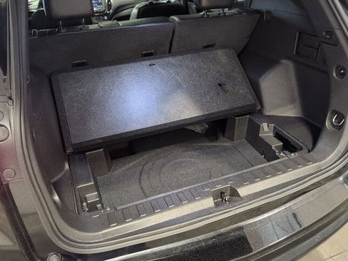 Used 2024 Chevrolet Equinox RS FWD image 17