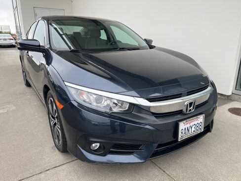 Used 2017 Honda Civic EX-T image 1