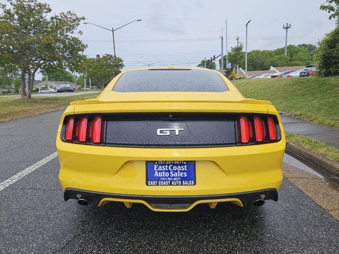Used 2015 Ford Mustang GT Premium RWD image 5