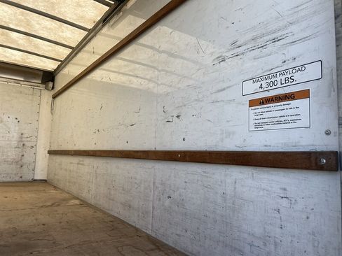 Used 2022 GMC Savana 3500 Extended w/ Power Convenience Package RWD image 11