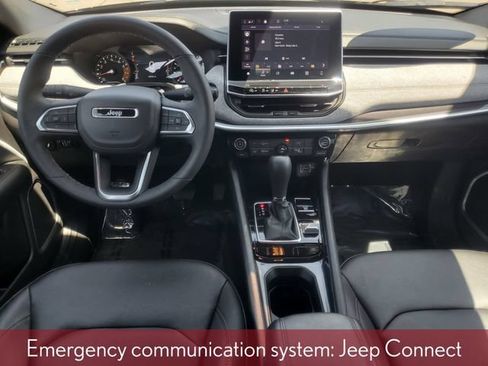 Used 2024 Jeep Compass Latitude AWD/4WD image 28