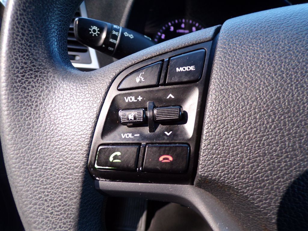Used 2018 Hyundai Tucson SE AWD/4WD image 19