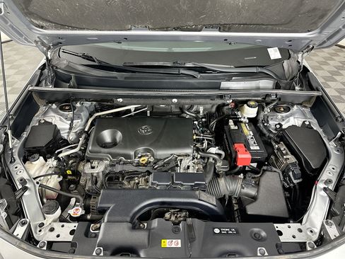 Used 2020 Toyota RAV4 LE image 30
