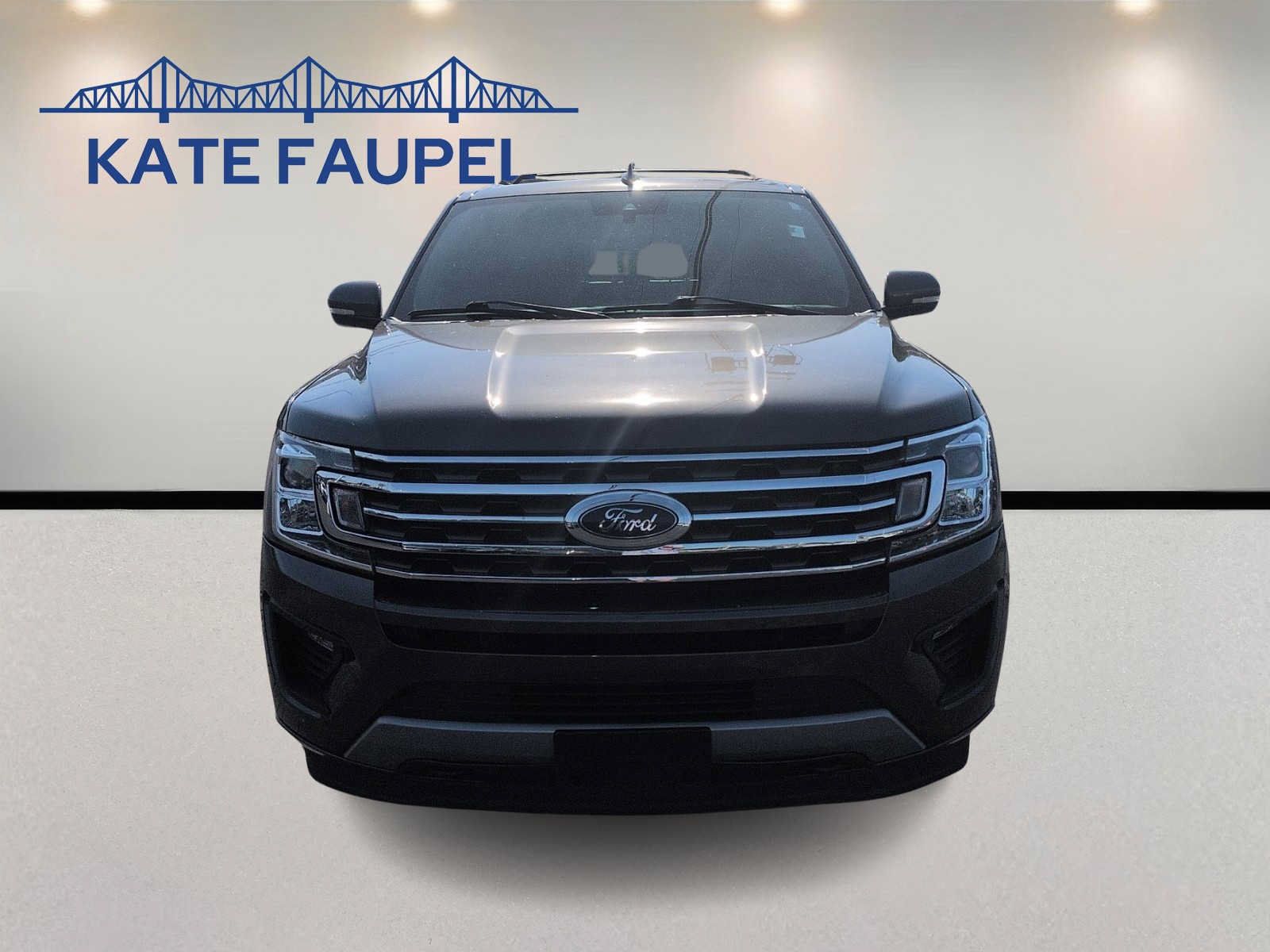 Used 2021 Ford Expedition XLT AWD/4WD image 2