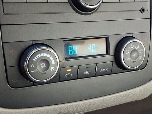 Used 2006 Buick Lucerne CXL w/ Luxury Package image 17