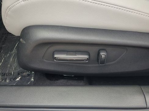 New 2025 Acura Integra Base image 20