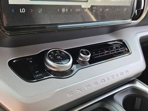 New 2026 Ford Expedition Active RWD image 20