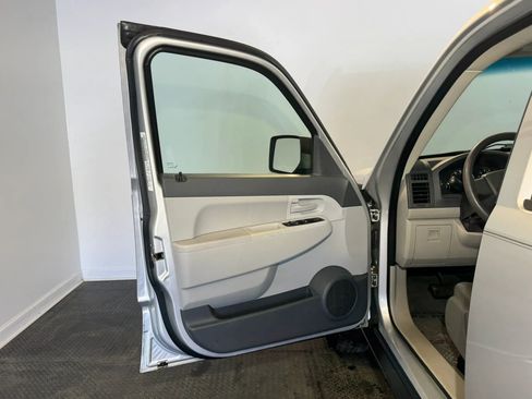 Used 2008 Jeep Liberty Sport w/ Popular Equipment Group image 7