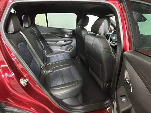 Used 2025 Buick Envista Preferred FWD image 31