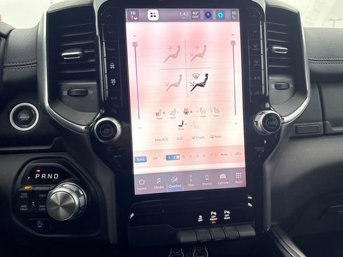 Used 2025 RAM 1500 Laramie image 21