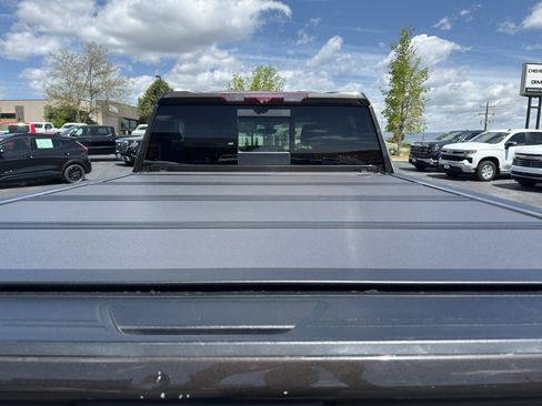 Used 2021 Chevrolet Silverado 2500 High Country w/ Z71 Off-Road Package AWD/4WD image 6