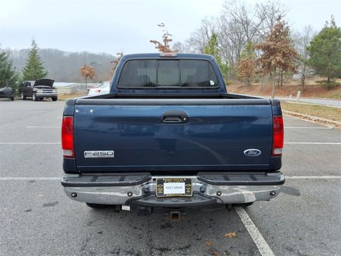 Used 2007 Ford F250 Lariat image 6