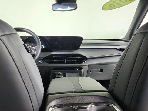 Used 2026 Buick Enclave Preferred AWD/4WD image 21