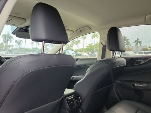 Used 2023 Lexus NX 250 FWD w/ Towing Package (2000 Lbs) image 12