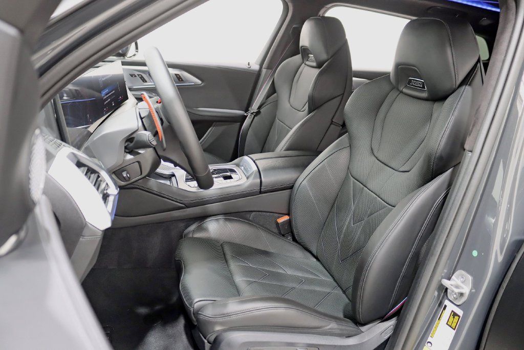 Used 2023 BMW XM AWD/4WD image 29