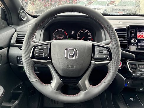Used 2026 Honda Ridgeline Black Edition image 14