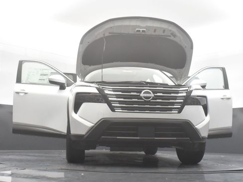 New 2026 Nissan Rogue SV w/ SV Premium Package image 38