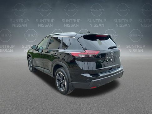 Used 2025 Nissan Rogue SV w/ SV Premium Package FWD image 37