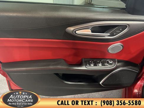 Used 2018 Alfa Romeo Giulia Ti Sport w/ Quick Order Package 22S Sport image 18
