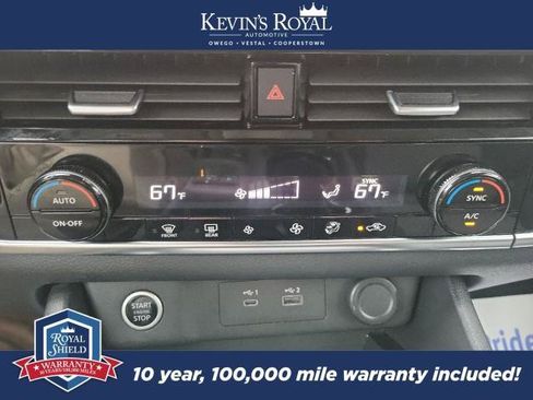 Used 2022 Nissan Rogue SV AWD/4WD image 15