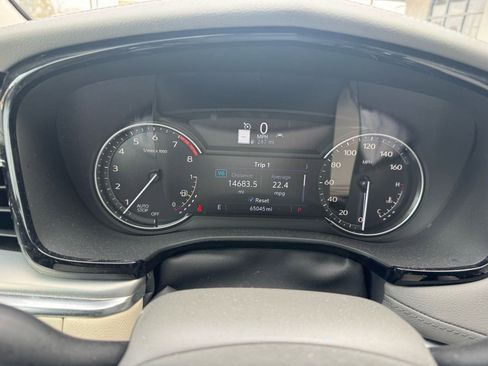 Certified 2020 Cadillac XT5 Premium Luxury w/ LPO, Floor Liner Package image 9