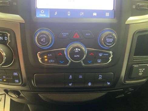 Used 2022 RAM 1500 Classic SLT w/ Electronics Group image 28