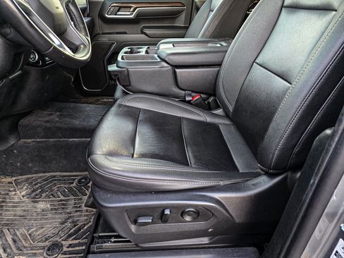 Used 2023 Chevrolet Silverado 1500 LT w/ Z71 Off-Road Package image 10