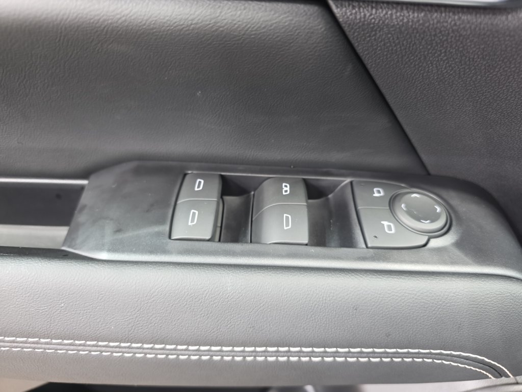 New 2027 GMC Terrain Elevation w/ LPO, Floor Liner Package AWD/4WD image 26