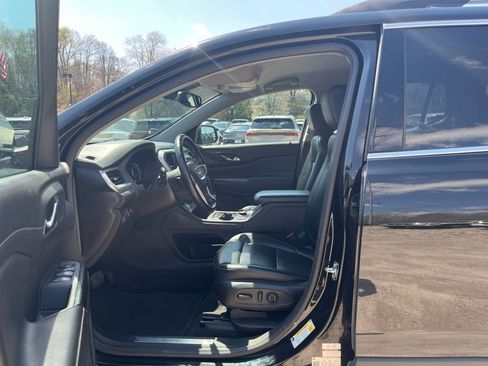 Used 2023 GMC Acadia SLT AWD/4WD image 18