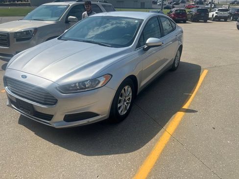 Used 2015 Ford Fusion S FWD image 1