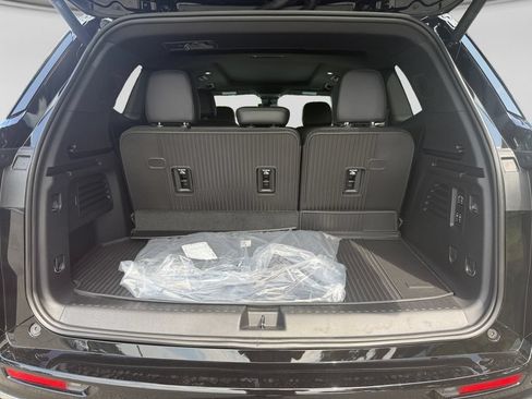New 2026 Buick Enclave Avenir w/ Super Cruise Package FWD image 19
