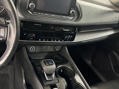 Used 2021 Nissan Rogue SV AWD/4WD image 16