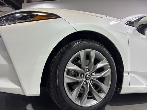 Used 2020 Toyota Avalon XLE image 7