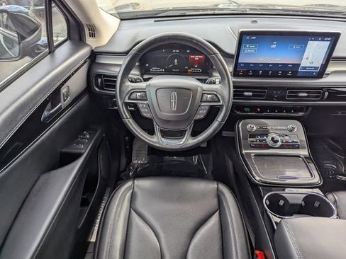 Certified 2022 Lincoln Nautilus FWD w/ Premium Package image 15