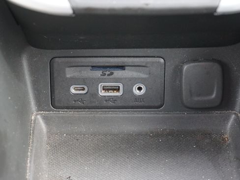 Used 2022 GMC Terrain SLT image 15