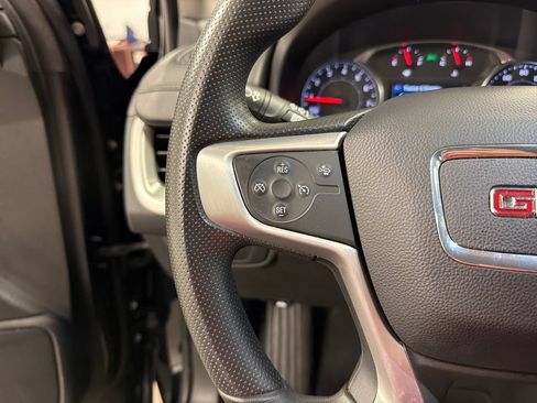 Used 2024 GMC Terrain SLE AWD/4WD image 29