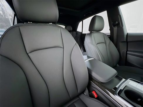 New 2026 Audi Q8 Premium Plus image 28