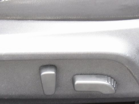 Used 2018 Subaru Outback 2.5i Limited w/ Popular Package #2 image 19