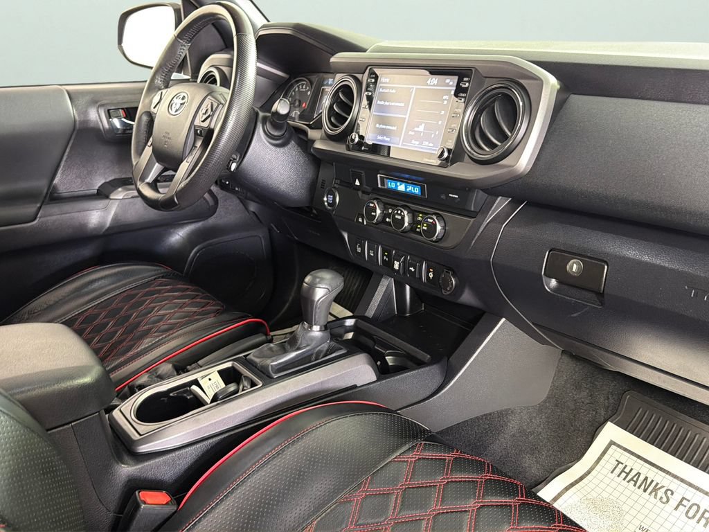 Used 2022 Toyota Tacoma TRD Sport w/ Technology Package RWD image 35