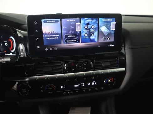 New 2026 Nissan Pathfinder Platinum AWD/4WD image 11